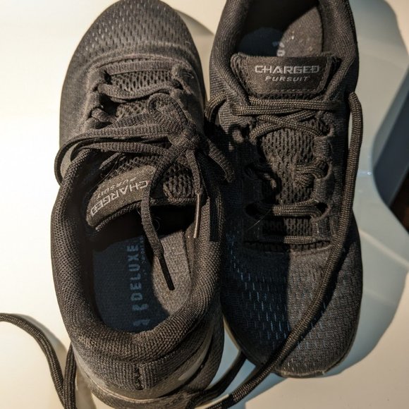 under armour charged pursuit women 7.5 - Picture 1 of 2